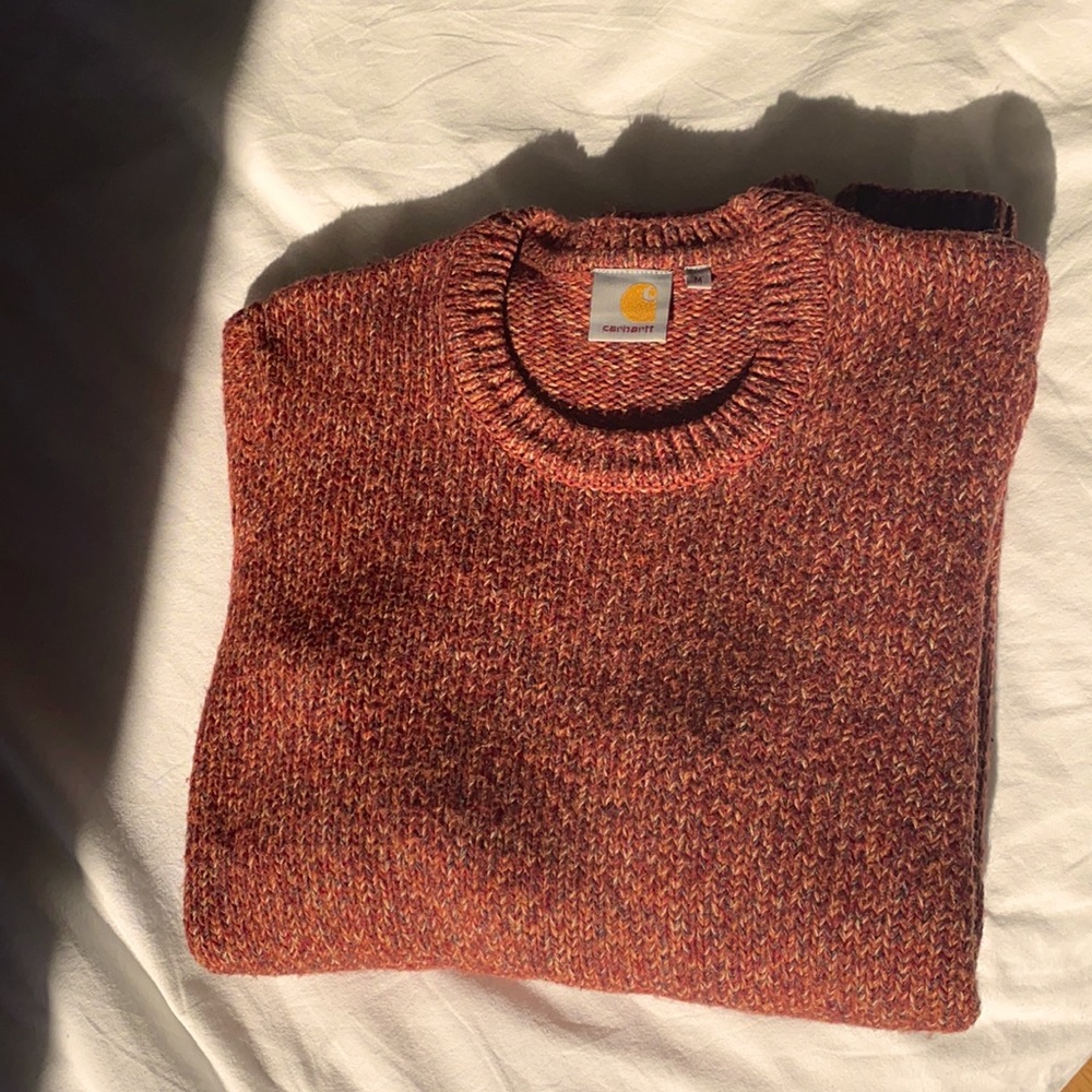 Carhartt WIP red Pullover sweater. Worn twice, brand new quality.